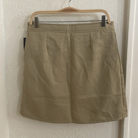 FRENCH TOAST Girl's Adjustable Waist Two-Tab Scooter Size 16 In Khaki - Picture 7 of 9